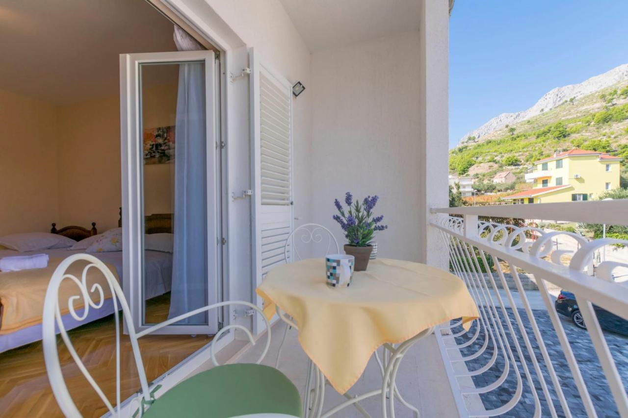 And Alen Apartment