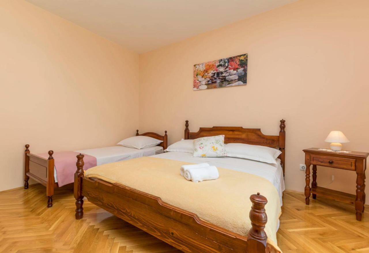And Alen Apartment Duce